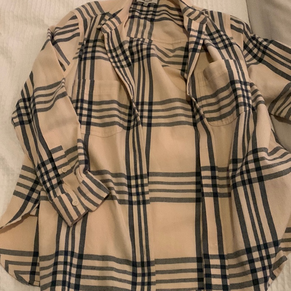 Madewell button down , double pockets on the chest